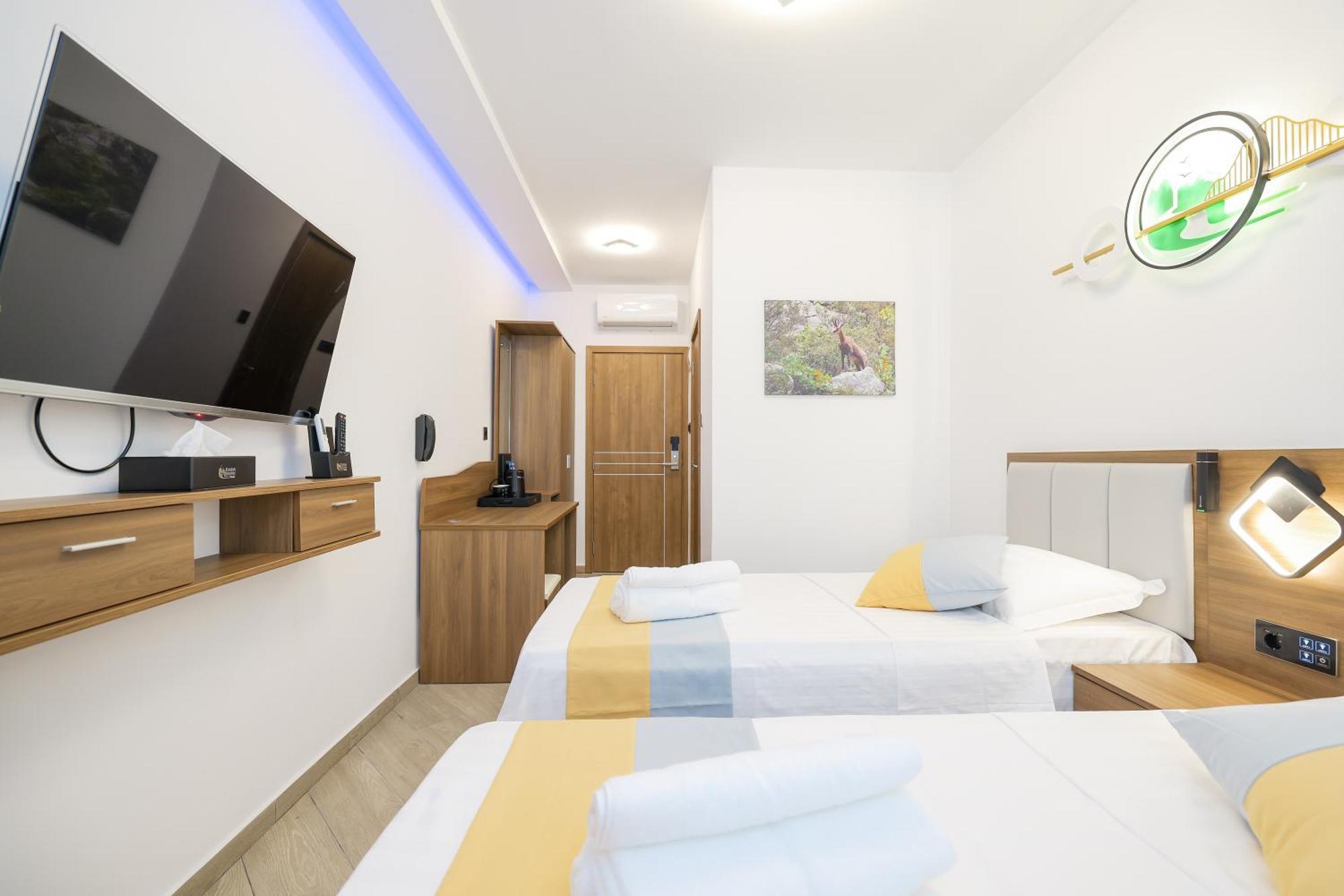 Hotel Kanjon Zrmanje Obrovac Extérieur photo